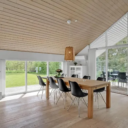 Casa de Férias 4 Bedroom Cozy In Logstor Trend