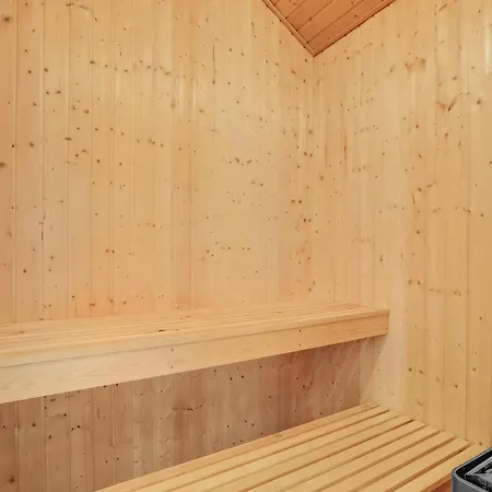 Vakantiehuis Huis Aan Het Strand In Løgstør Met Sauna